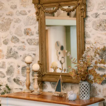 Kelly's Traditional House Of